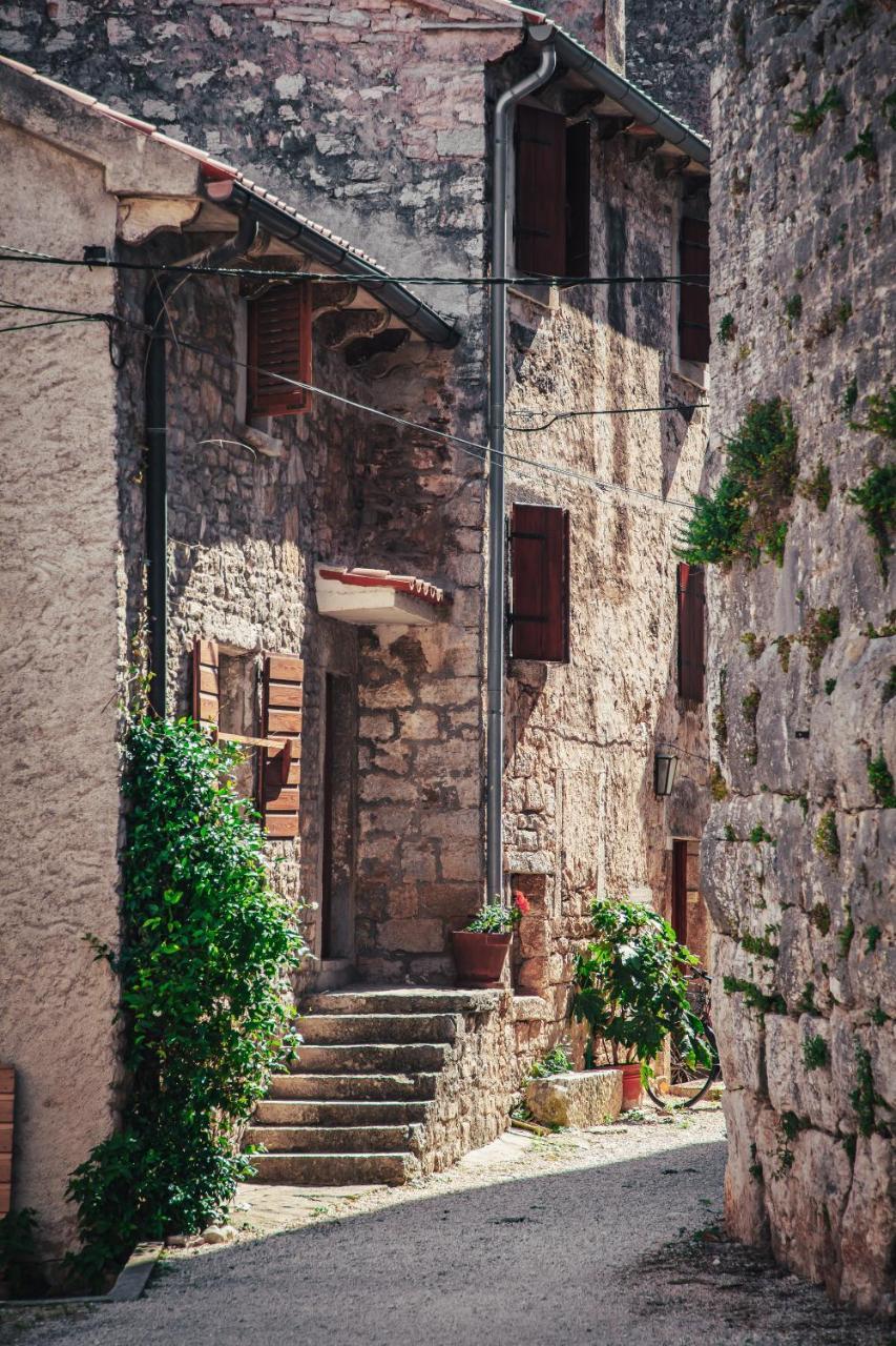 Mon Perin Castrum - Apartman Valentina Bale Esterno foto